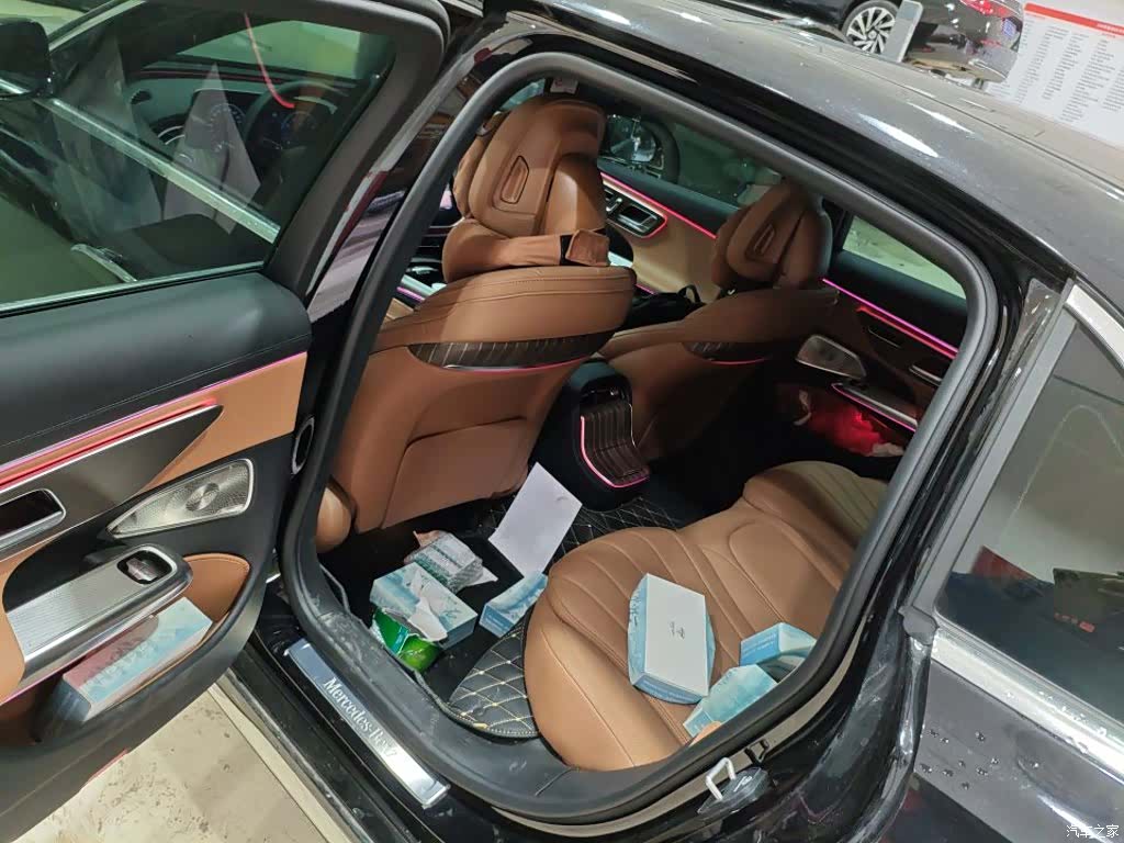 Mercedes-Benz E-Class, 2025 8