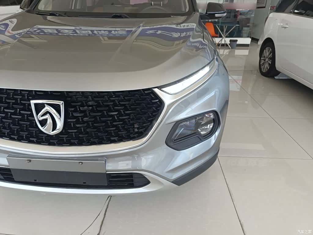 Wuling 510, 2018 24