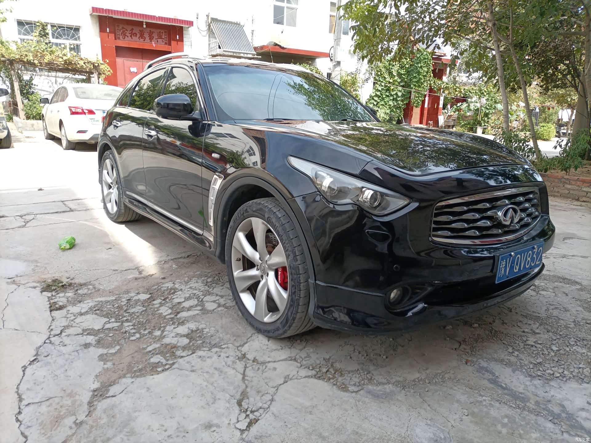 Infiniti FX35, 2011 2