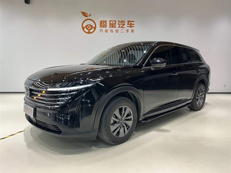 Nissan Exploring the land