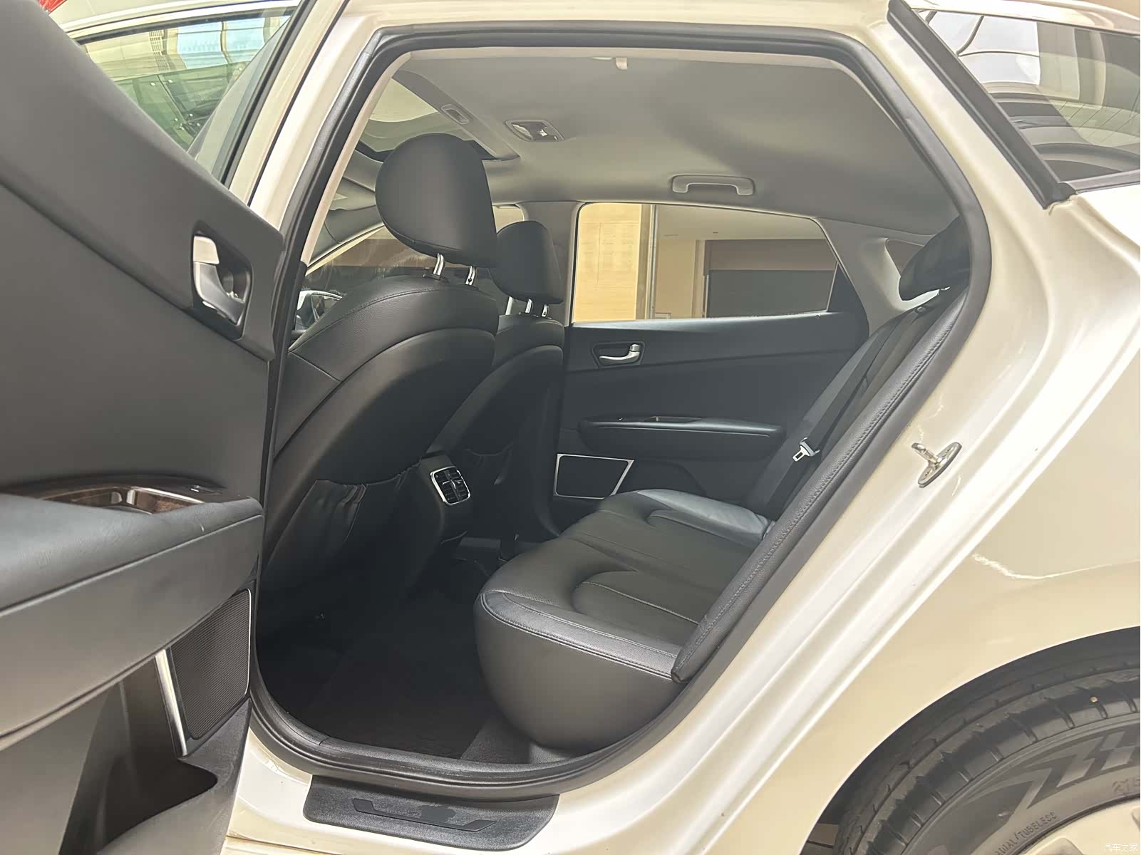 Kia K5, 2018 12