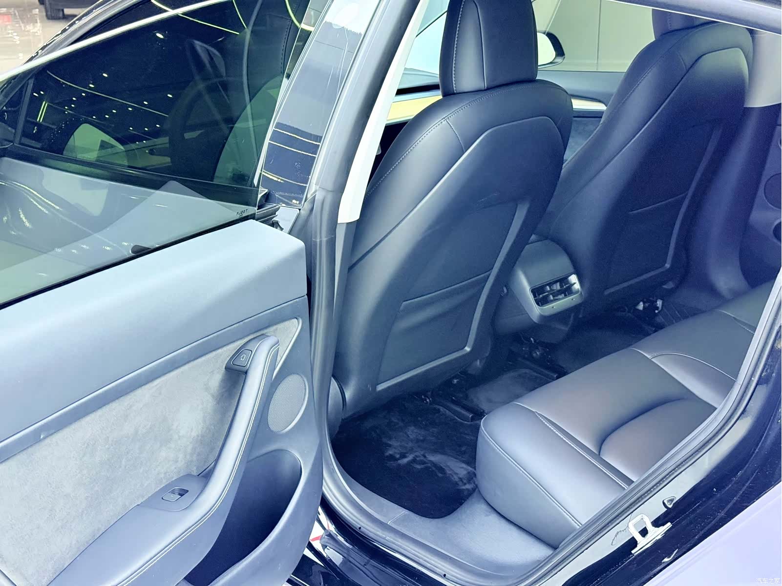 Tesla Model 3, 2023 8