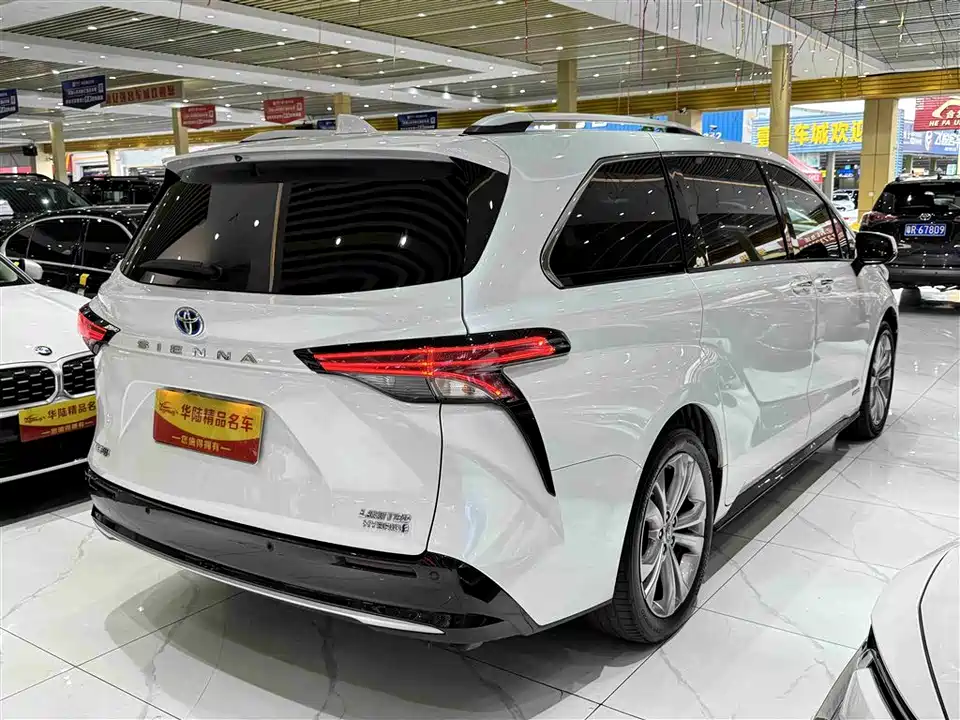 Toyota SIENNA