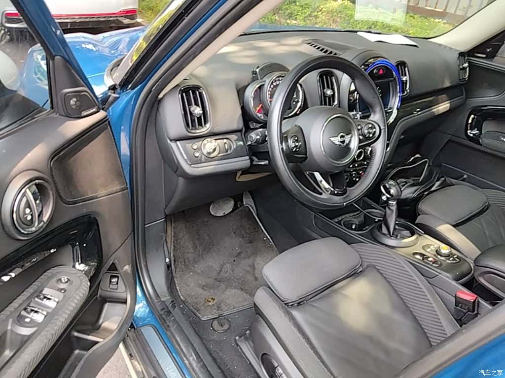 Mini Countryman, 2018 16