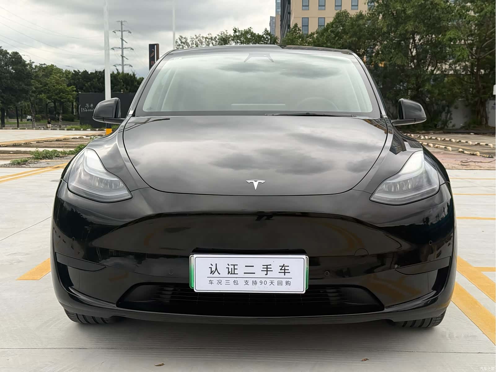 Tesla Model Y, 2022 2