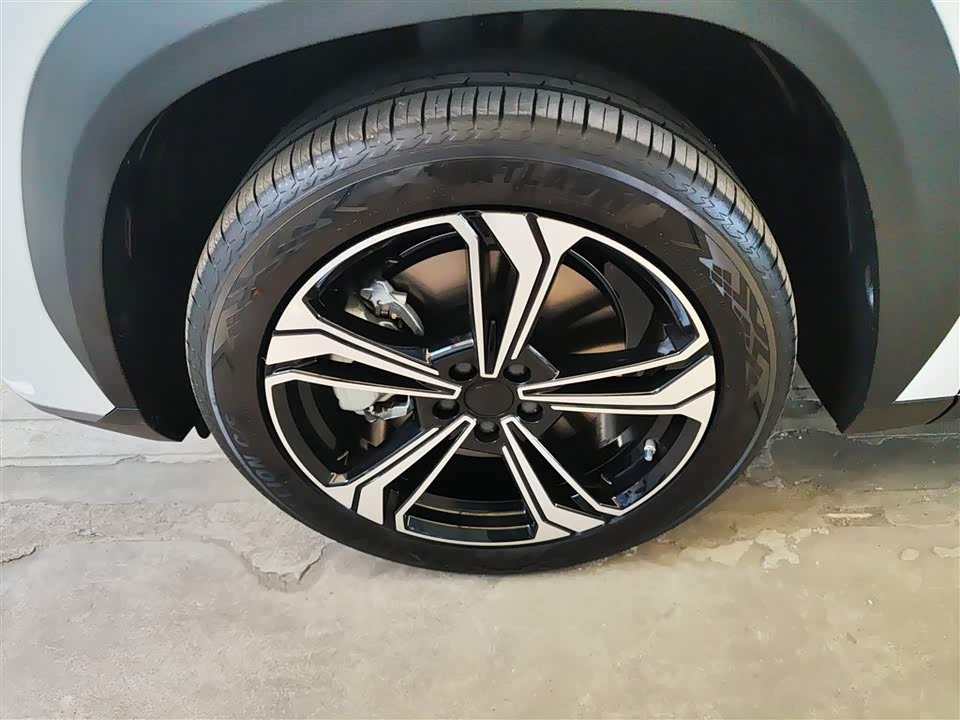 Geely Galaxy Galaxy L7