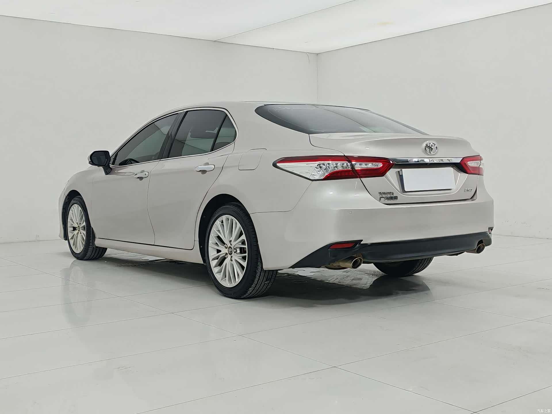 Toyota Camry, 2018 4