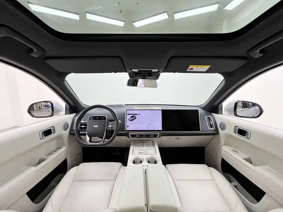 Li Auto Ideal L8