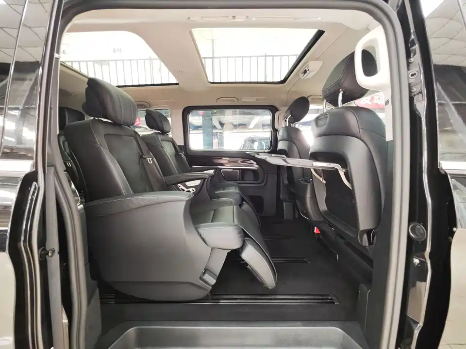 Mercedes-Benz V-class