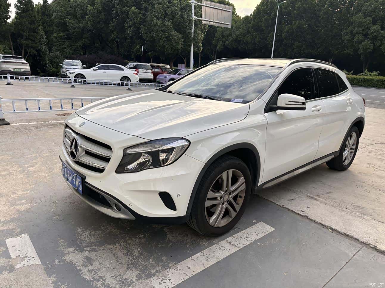 Mercedes-Benz GLA