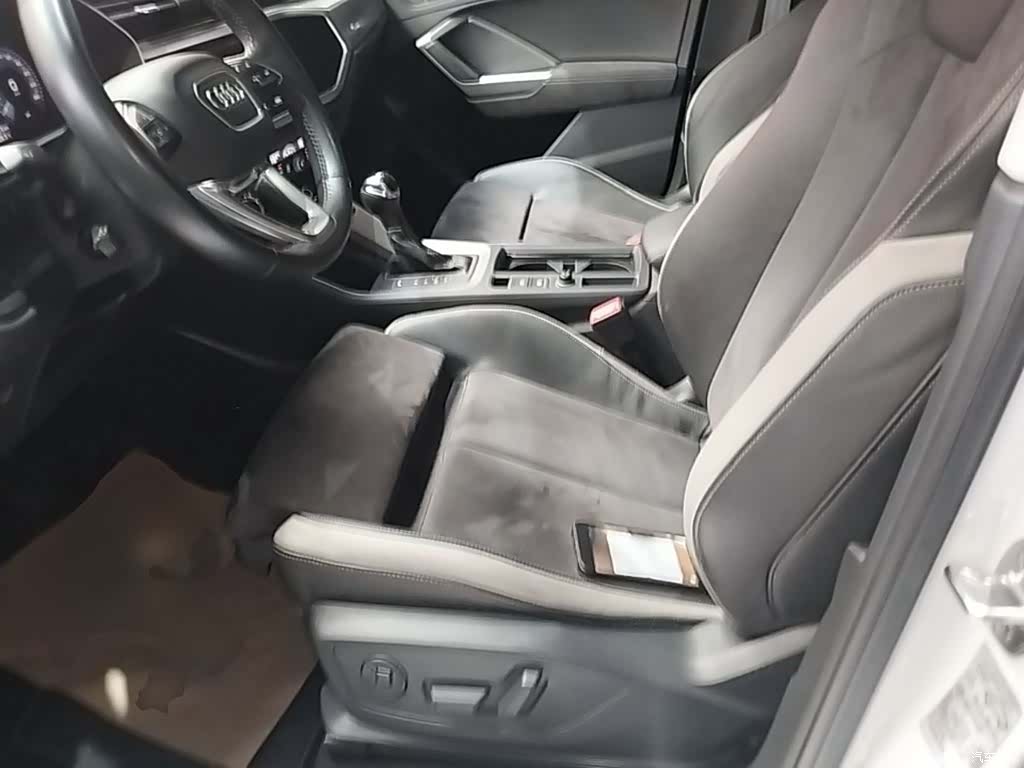 Audi Q3, 2019 15