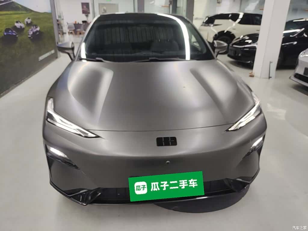 Geely E8, 2024 3