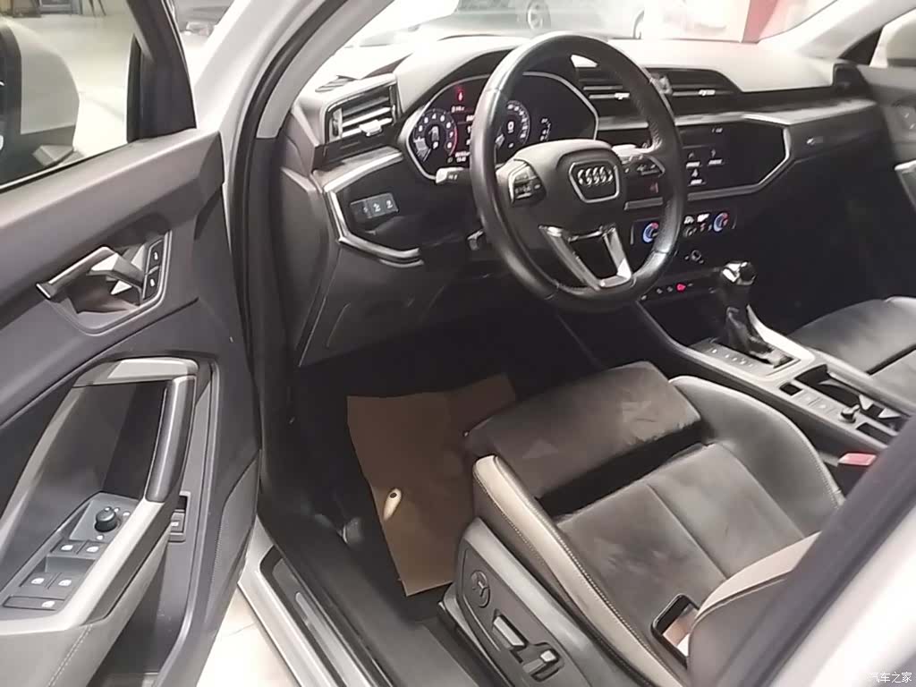 Audi Q3, 2019 16