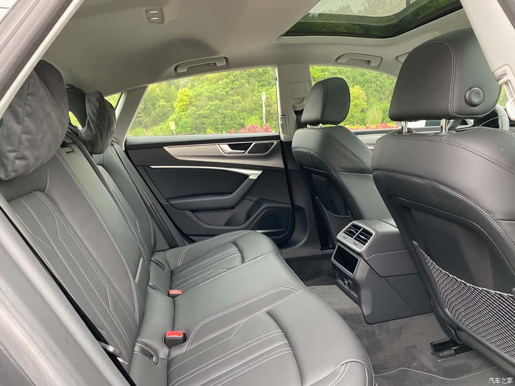 Audi A7, 2025 7