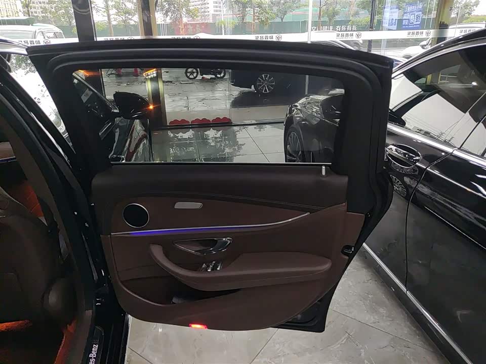 Mercedes-Benz E-class Mercedes-Benz E-class