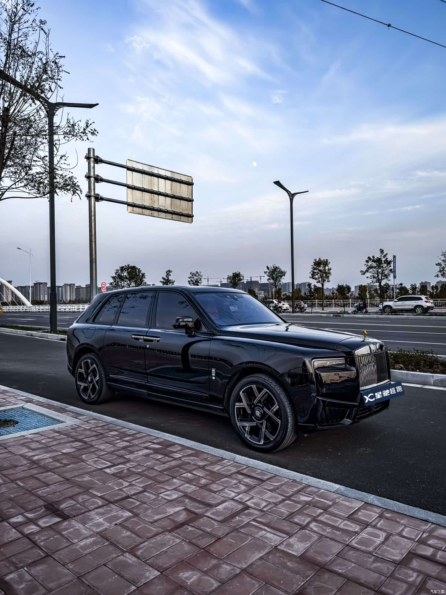 Rolls-Royce Cullinan, 2019 6