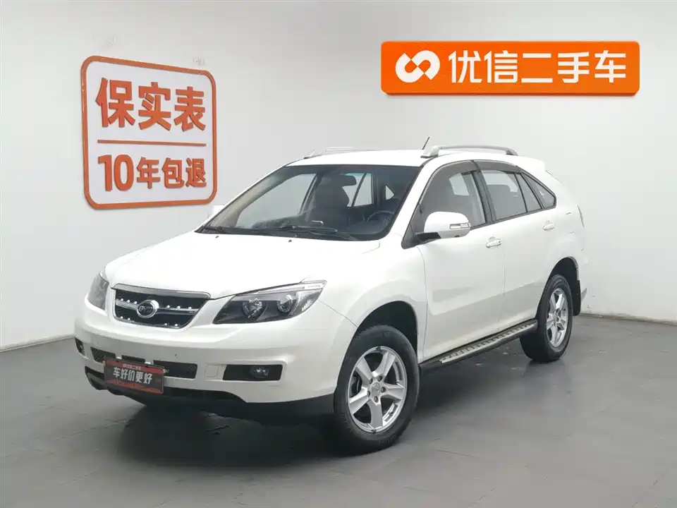 BYD S6