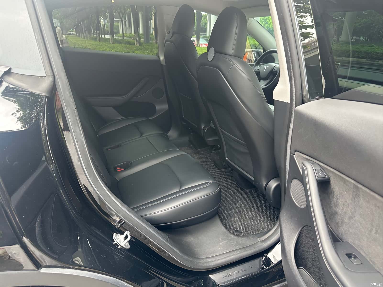 Tesla Model Y, 2023 11