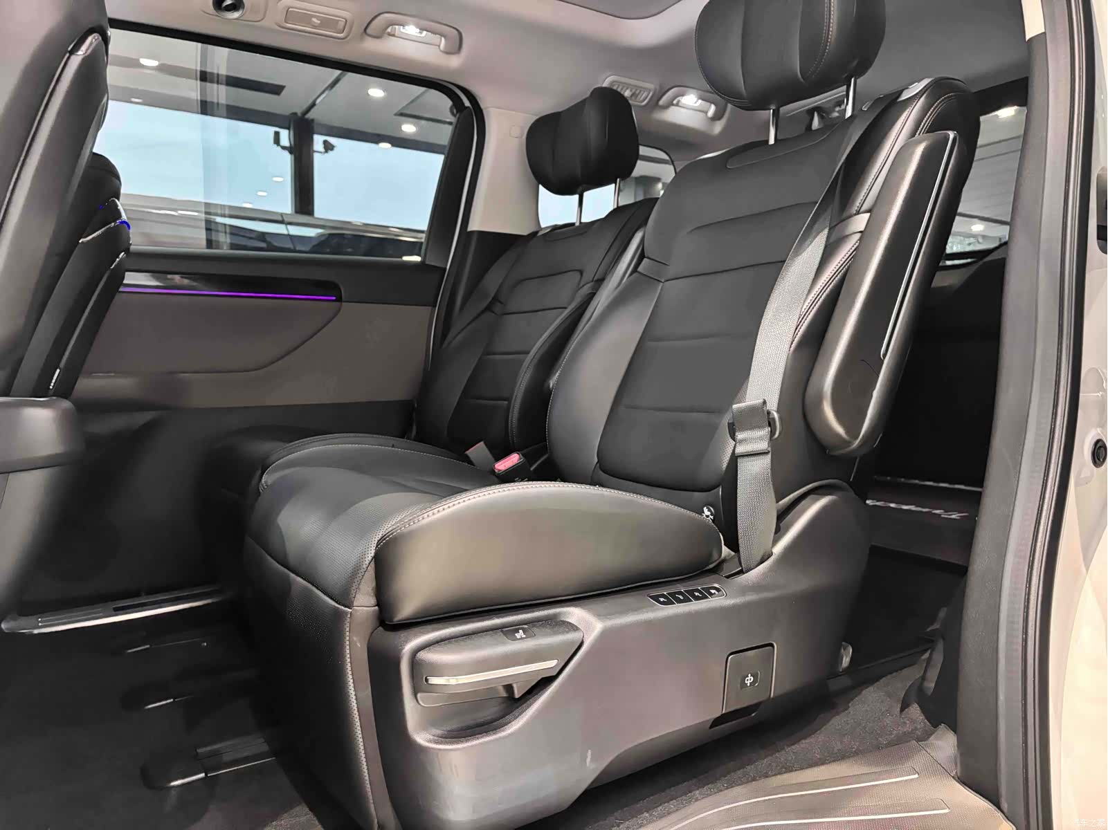 Trumpchi E8, 2024 6
