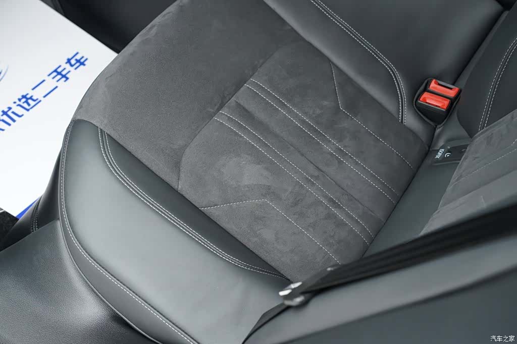 Audi A7L, 2024 13