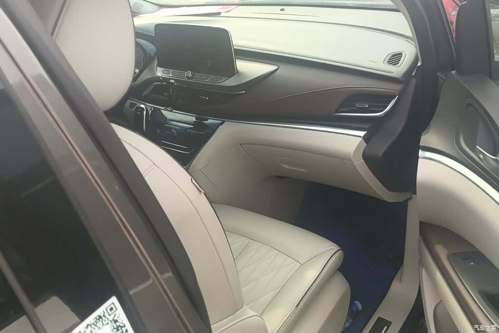 Buick GL8, 2021 8