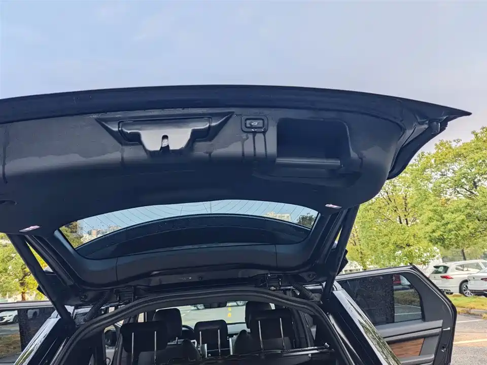 Land Rover Discover sports