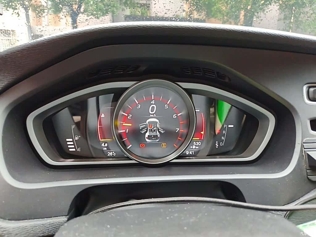 Volvo V40, 2019 4