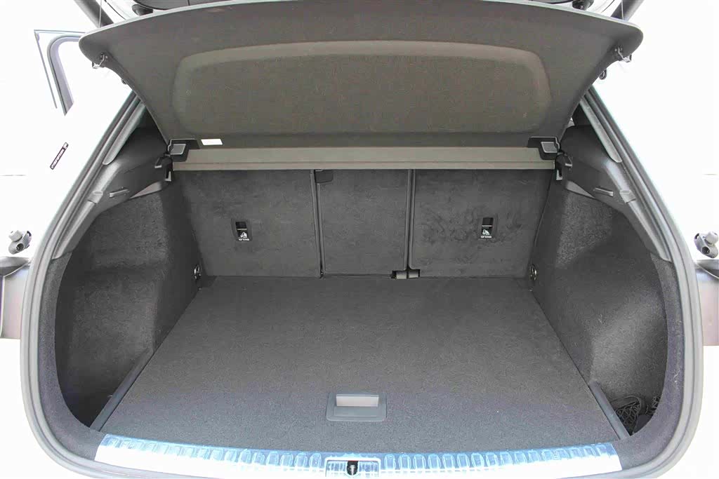 Audi Q3, 2025 15