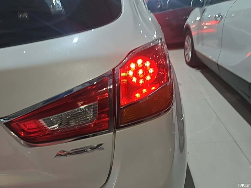 Mitsubishi ASX, 2015 24