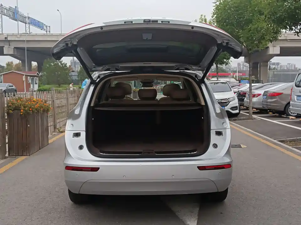 AITO Ask the world M7