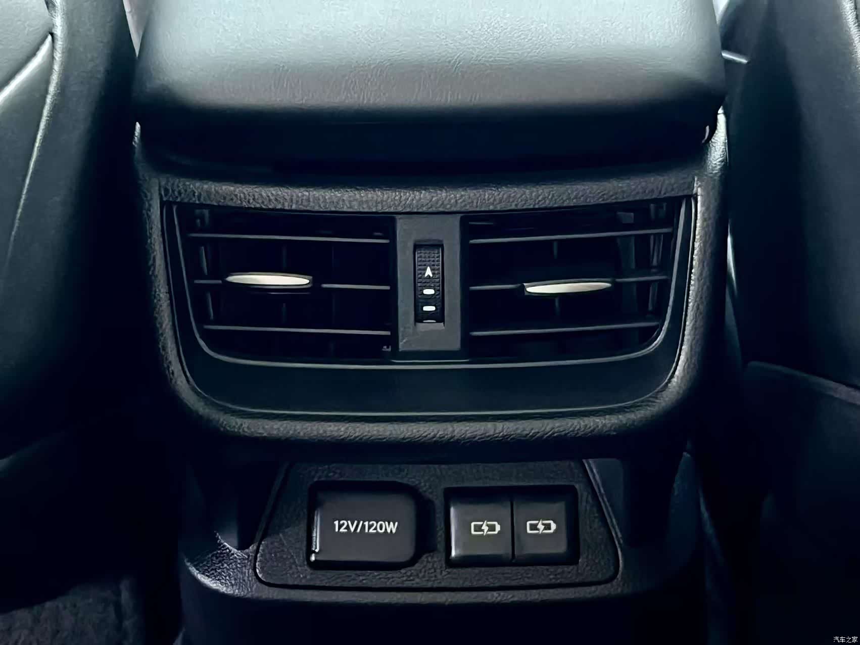 Lexus ES, 2023 11