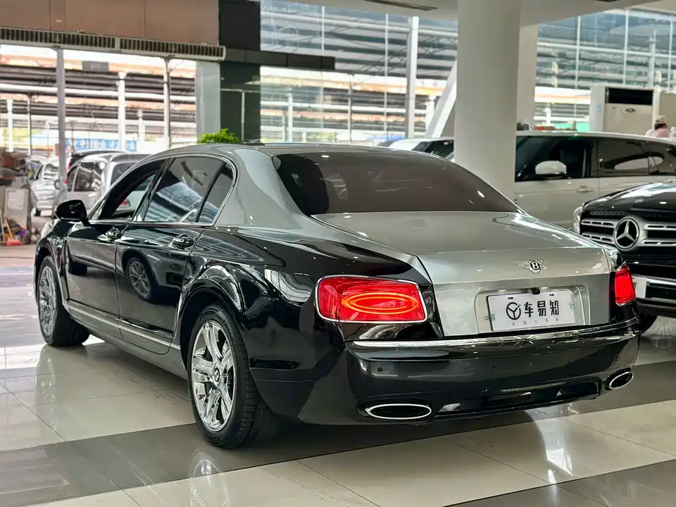 Bentley Flying