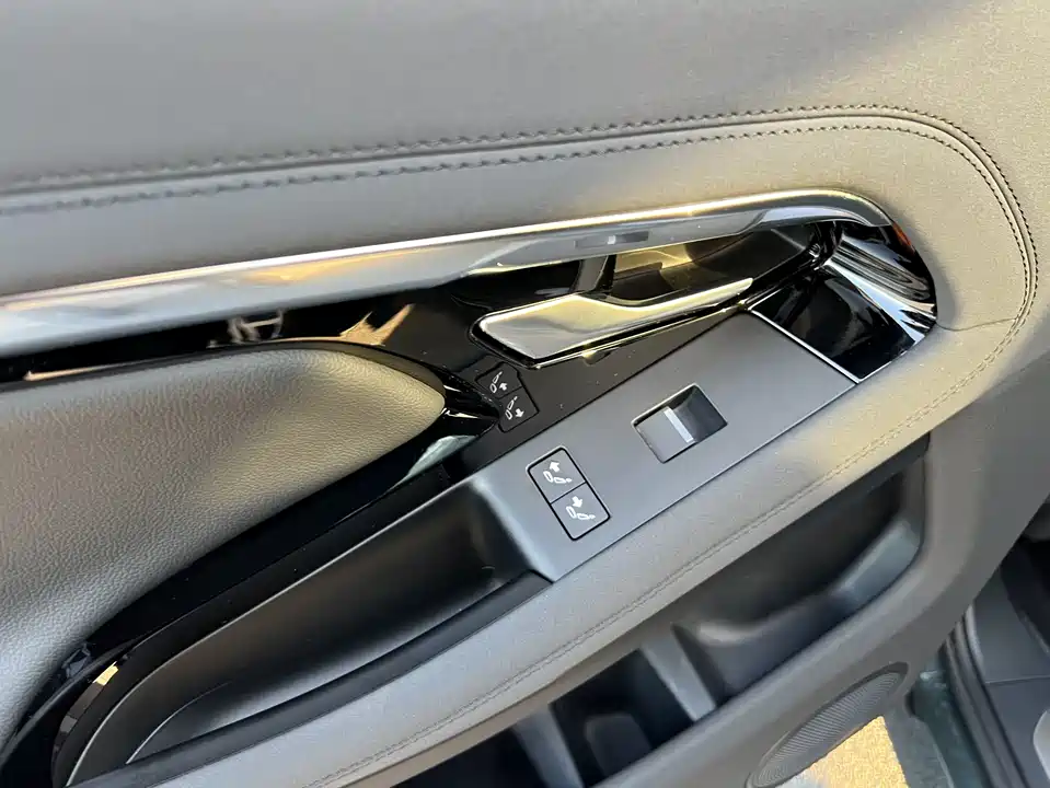 Land Rover Range Rover Aurora