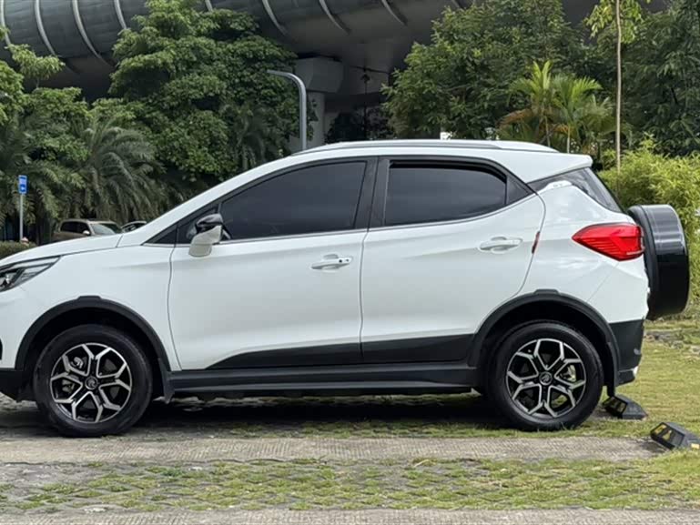 BYD Yuan Pro BYD Yuan Pro