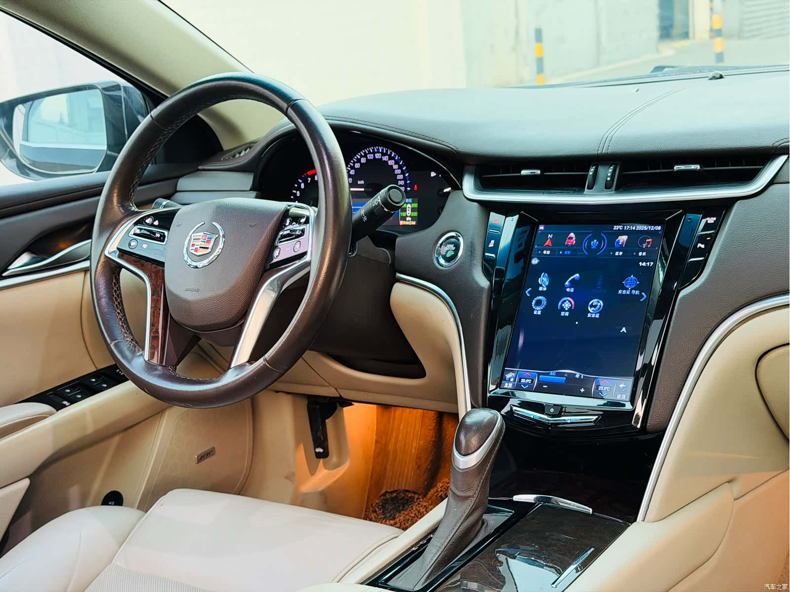 Cadillac XTS, 2014 8