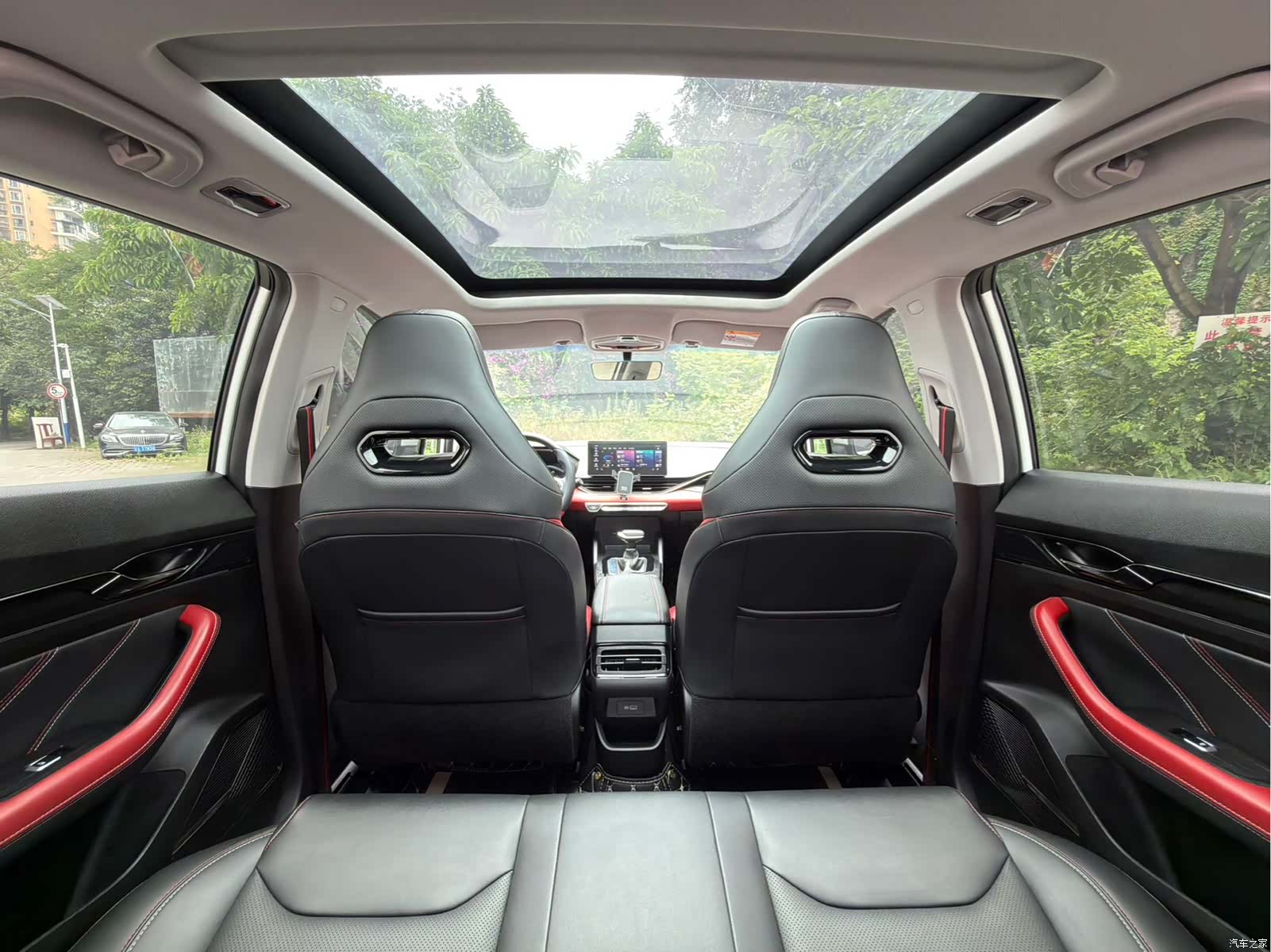 Geely Emgrand, 2022 18