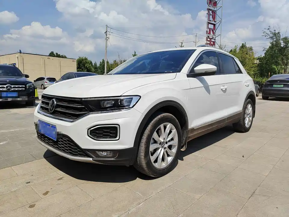 Volkswagen T-ROC exploring Songs