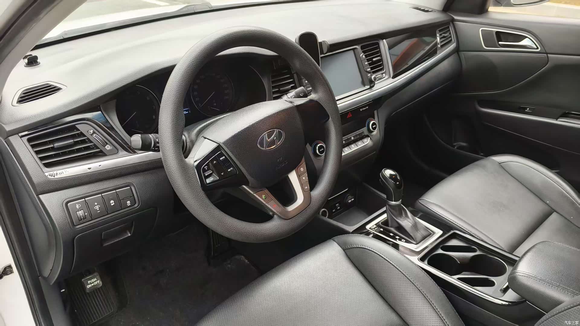 Hyundai GLS, 2017 14