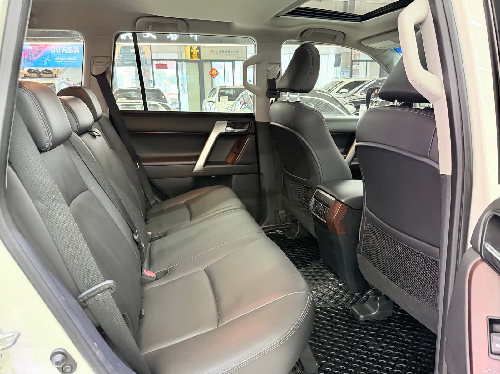 Toyota Prado, 2017 13