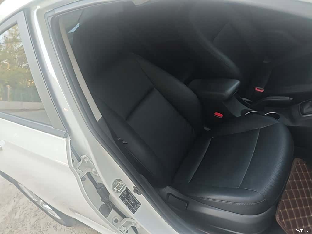 Hyundai GLS, 2017 25