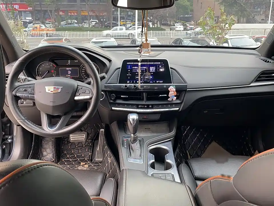 Cadillac CT4