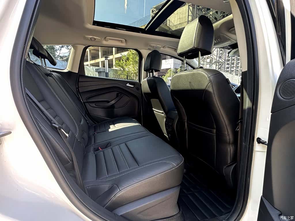 Ford Kuga, 2015 8