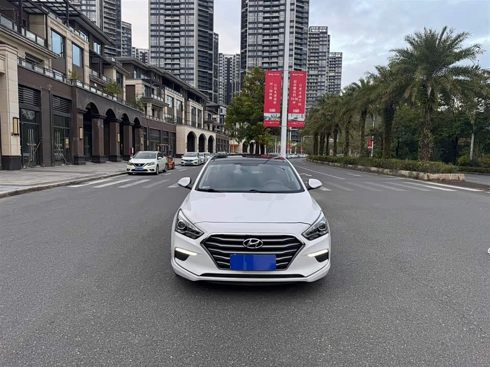 Hyundai Name picture