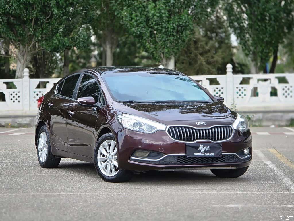 Kia K3, 2013 3