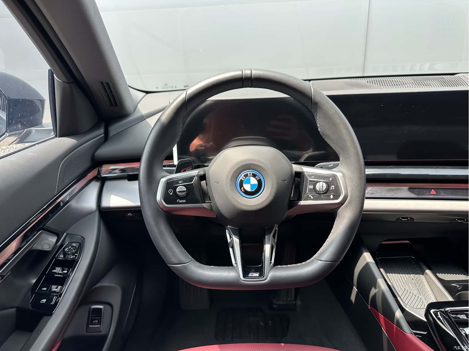 BMW i5, 2025 14