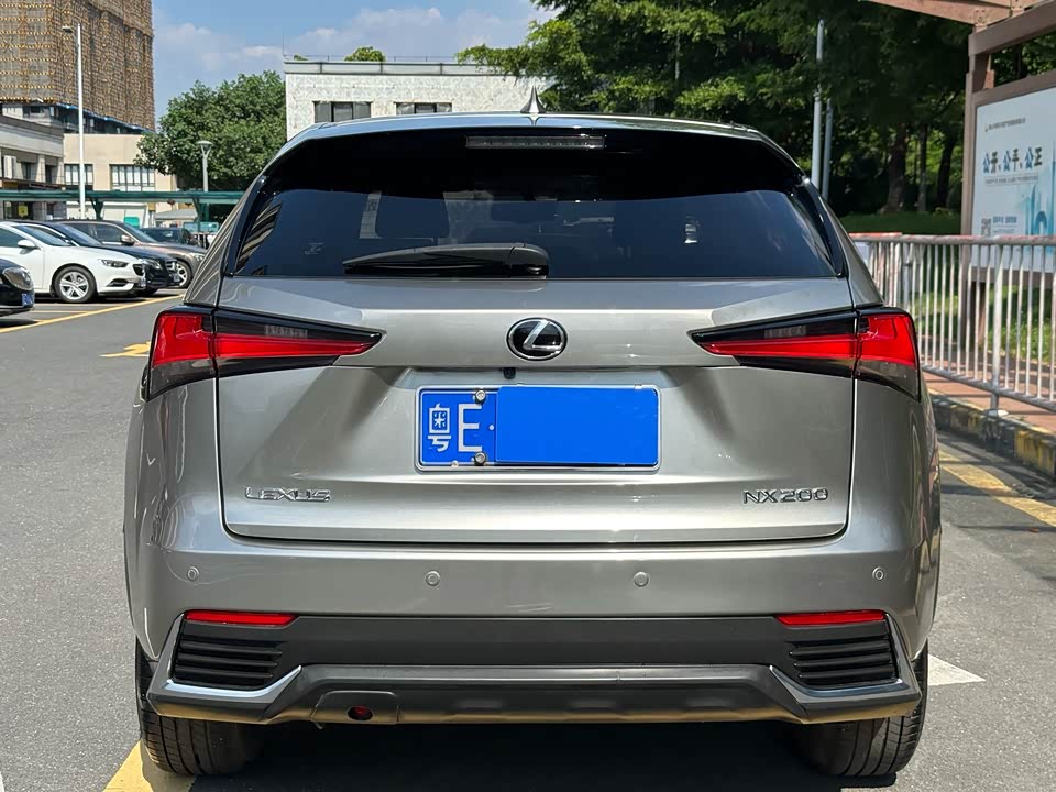 Lexus NX