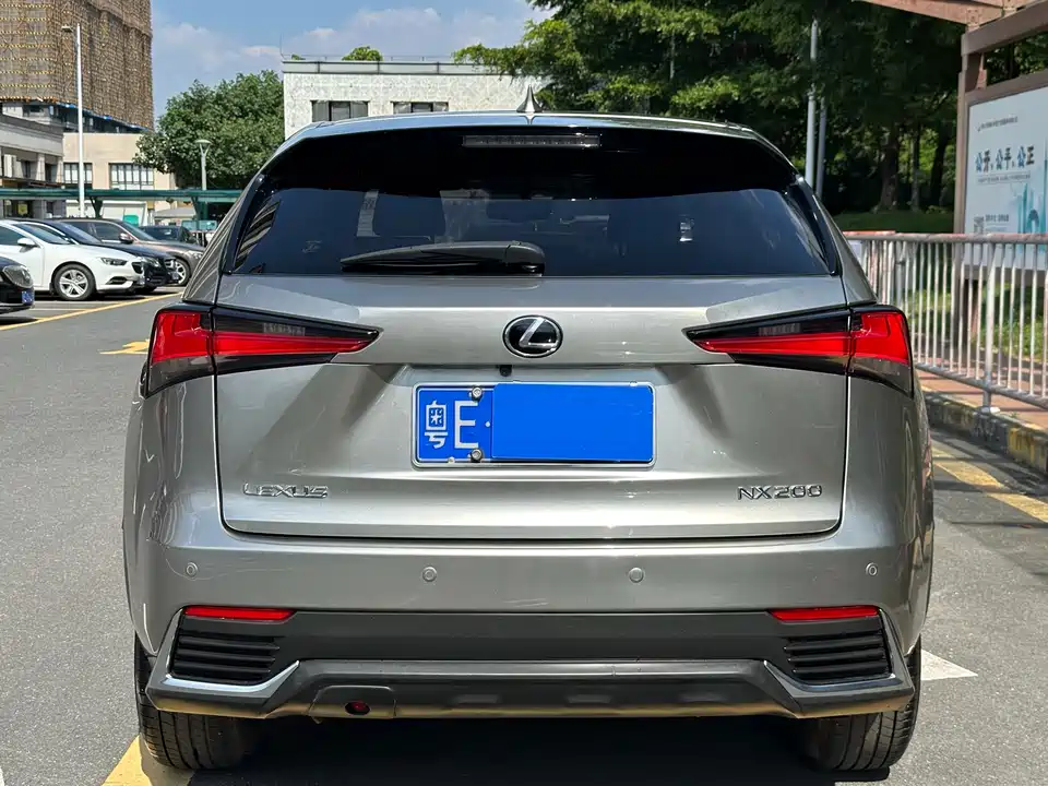 Lexus NX