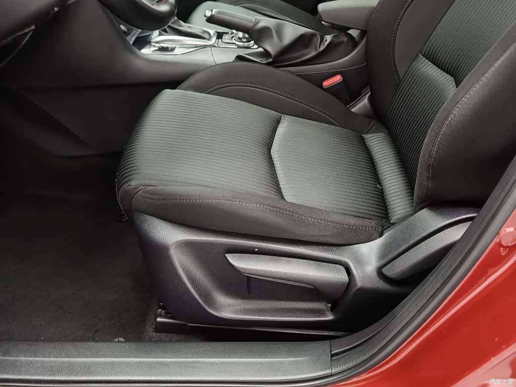 Mazda Mazda3, 2014 20