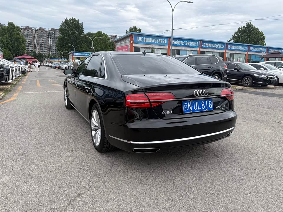 Audi A8
