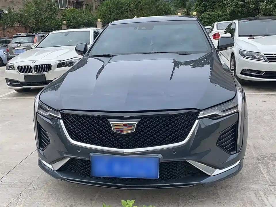 Cadillac CT4